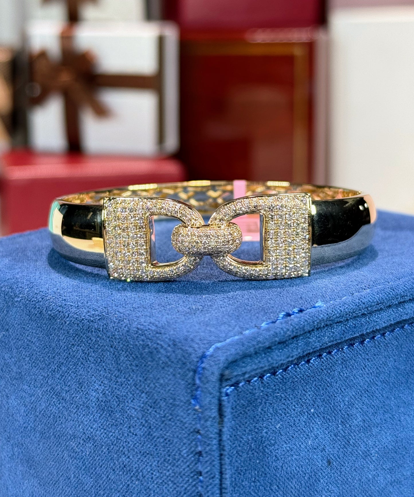 Ribbon Design 14k Yellow Gold Diamond Bangle