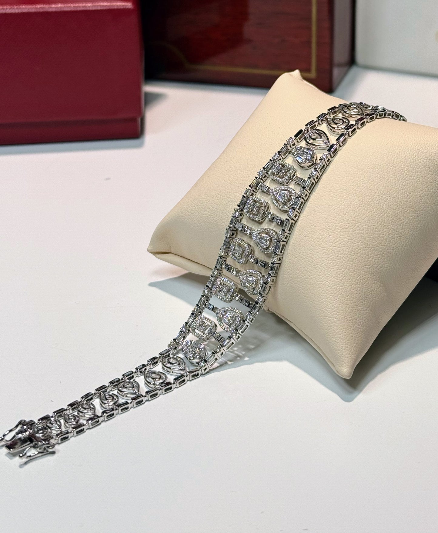 14k White Gold Diamond Bracelet