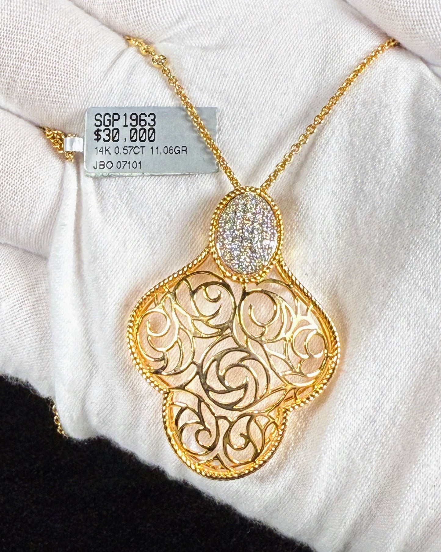 Diamond 14k Yellow Gold Pendant Necklace