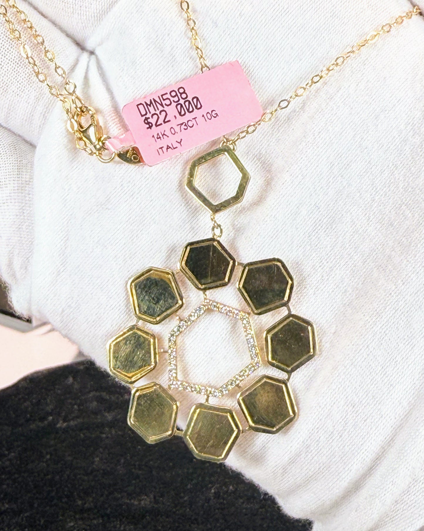 Beehive Pattern 14k Yellow Gold Diamond Pendant Necklace