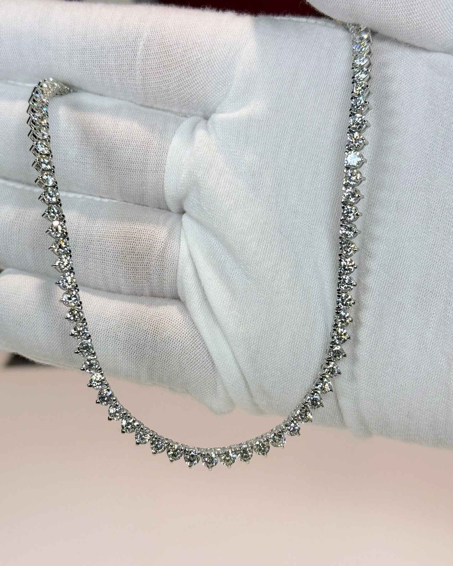 14k White Gold Diamond Tennis Necklace