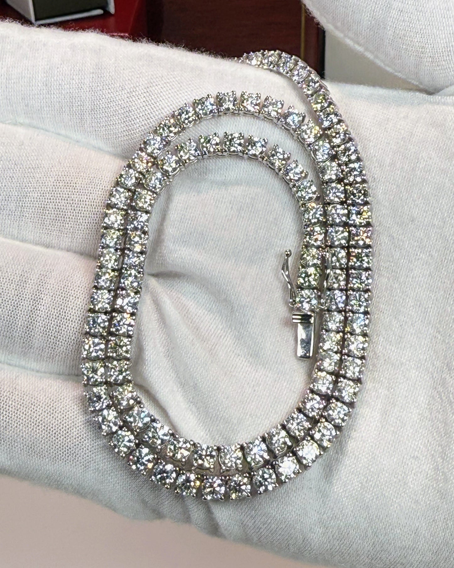 14k White Gold Diamond Tennis Necklace