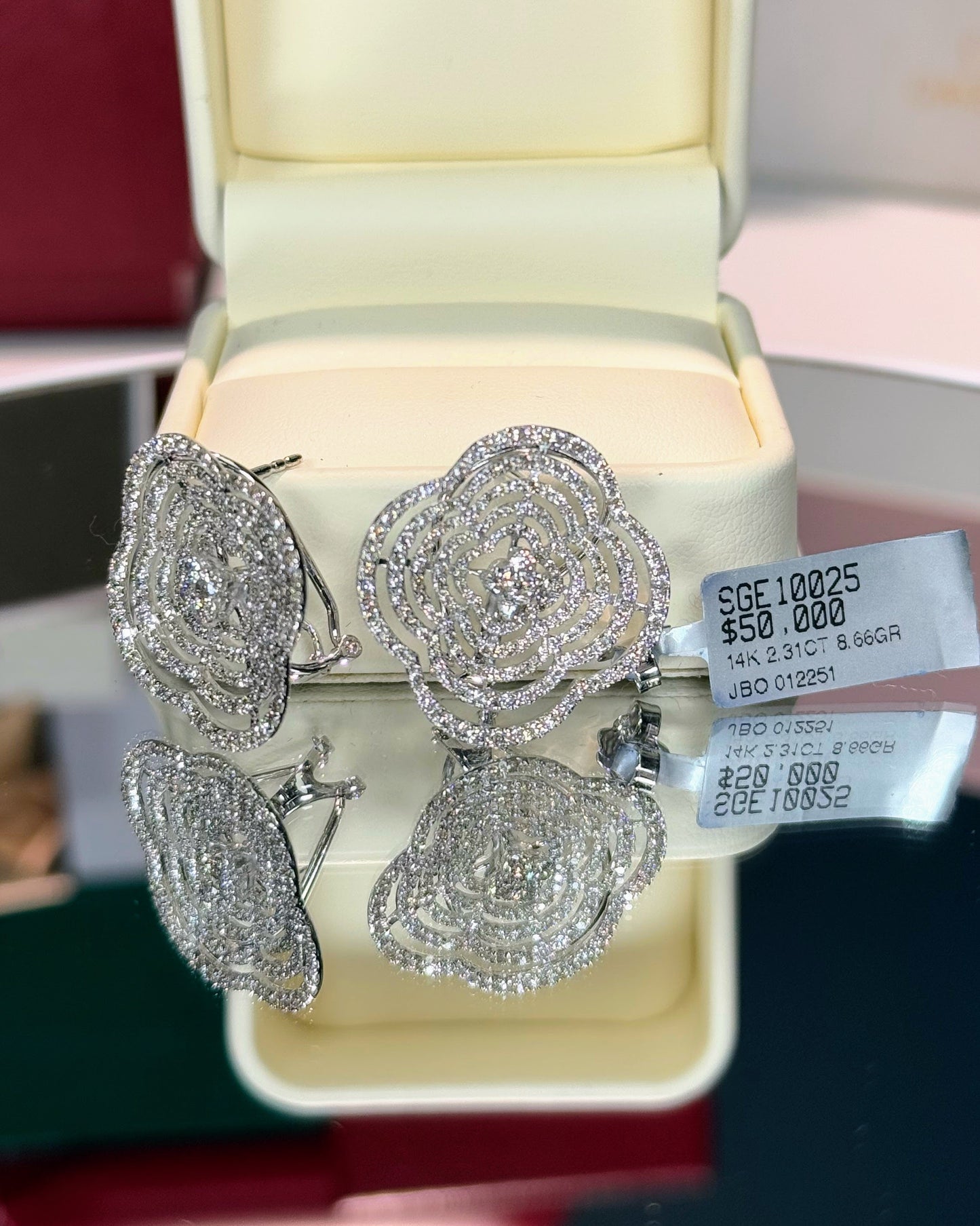 14k White Gold Diamond Flower Earrings