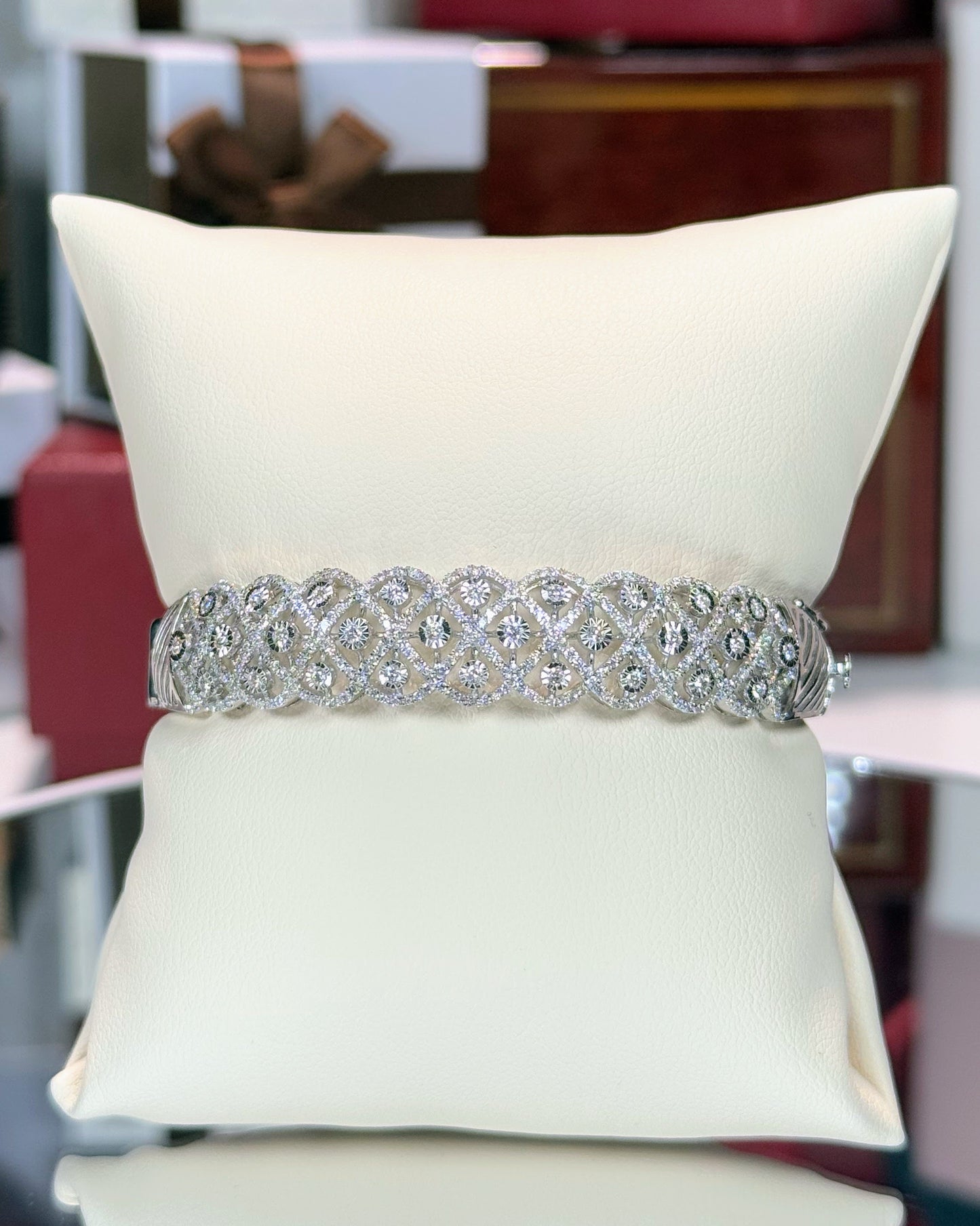 14k White Gold Diamond Bangle Bracelet