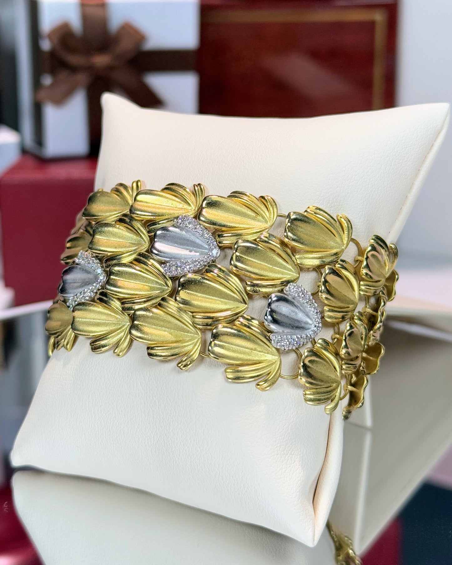 14k Yellow Gold Dragon Scales Diamond Bracelet