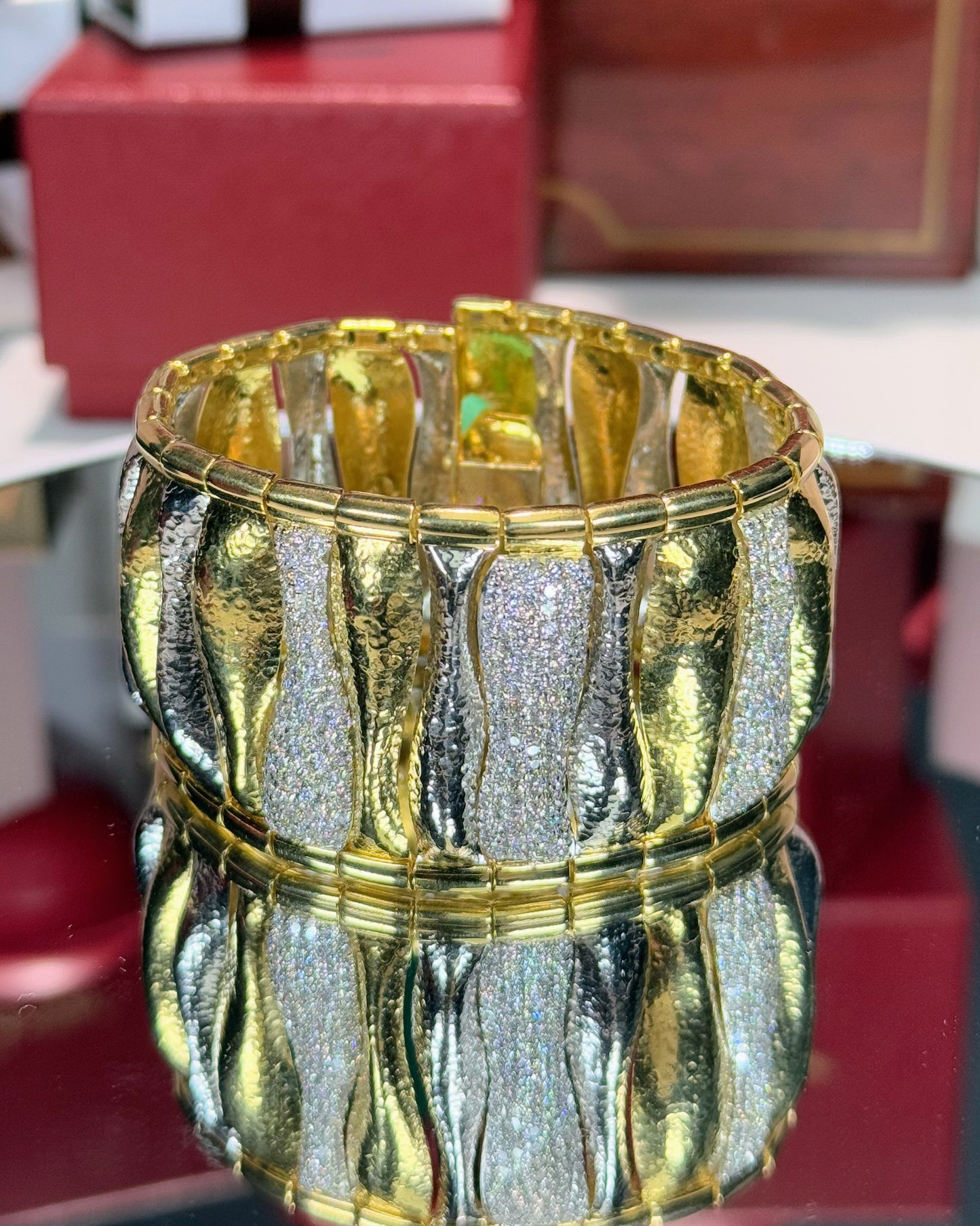 Underwater Aquatic Plant Design 18k Yellow Gold Diamond Bracelet