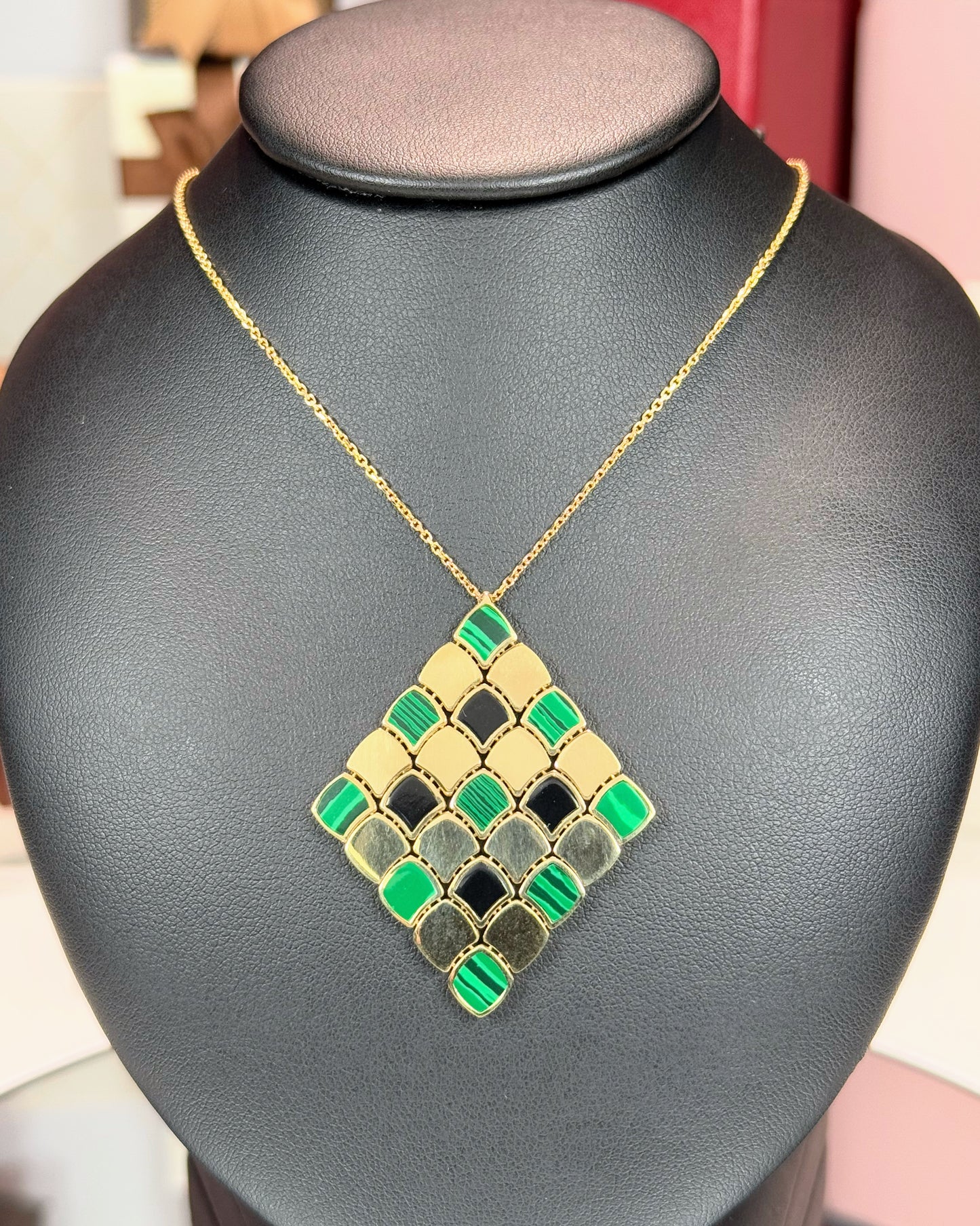 14k Yellow Gold Snake Scale Pendant Necklace