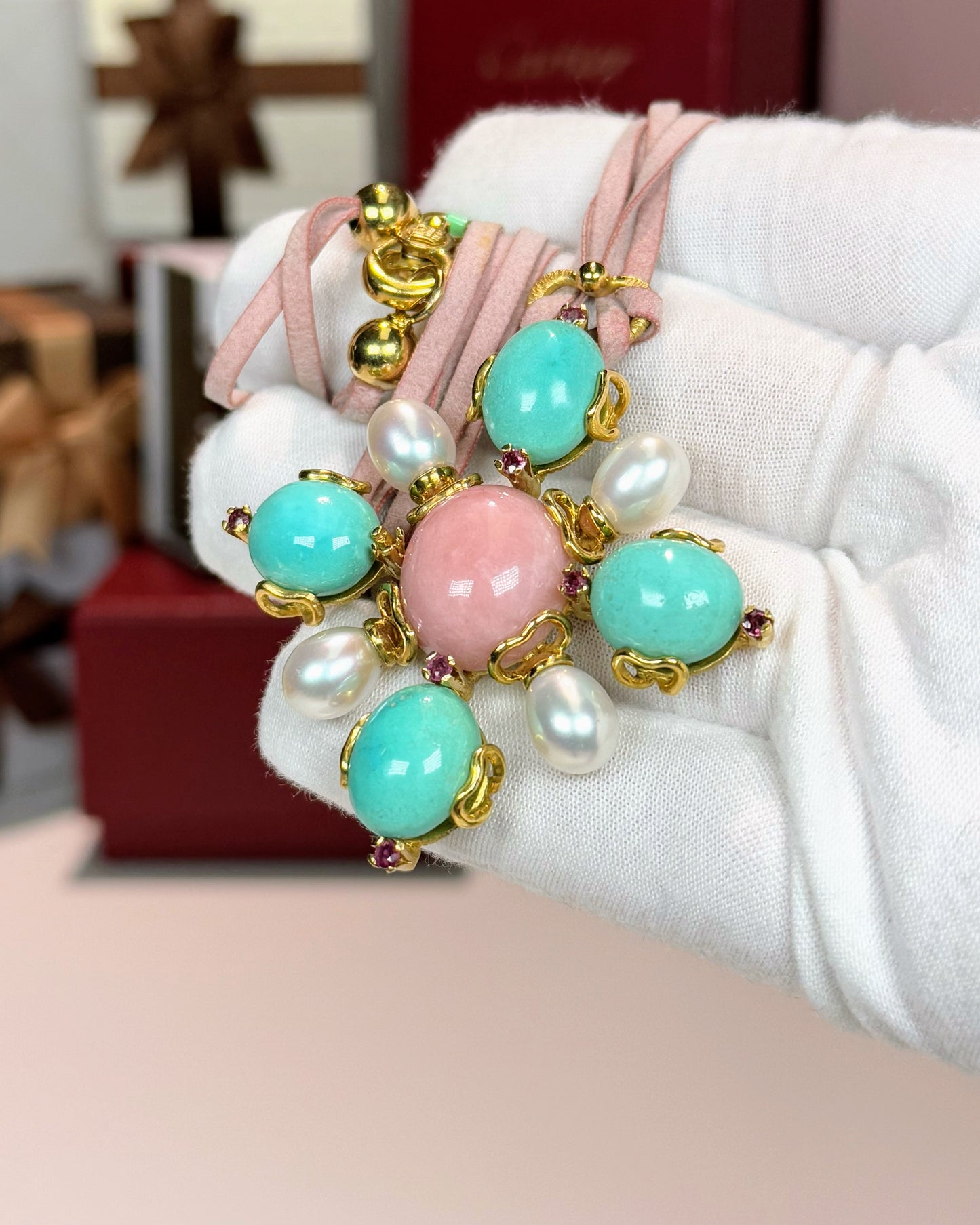 Turquoise and Pearl 18k Yellow Gold Pendant