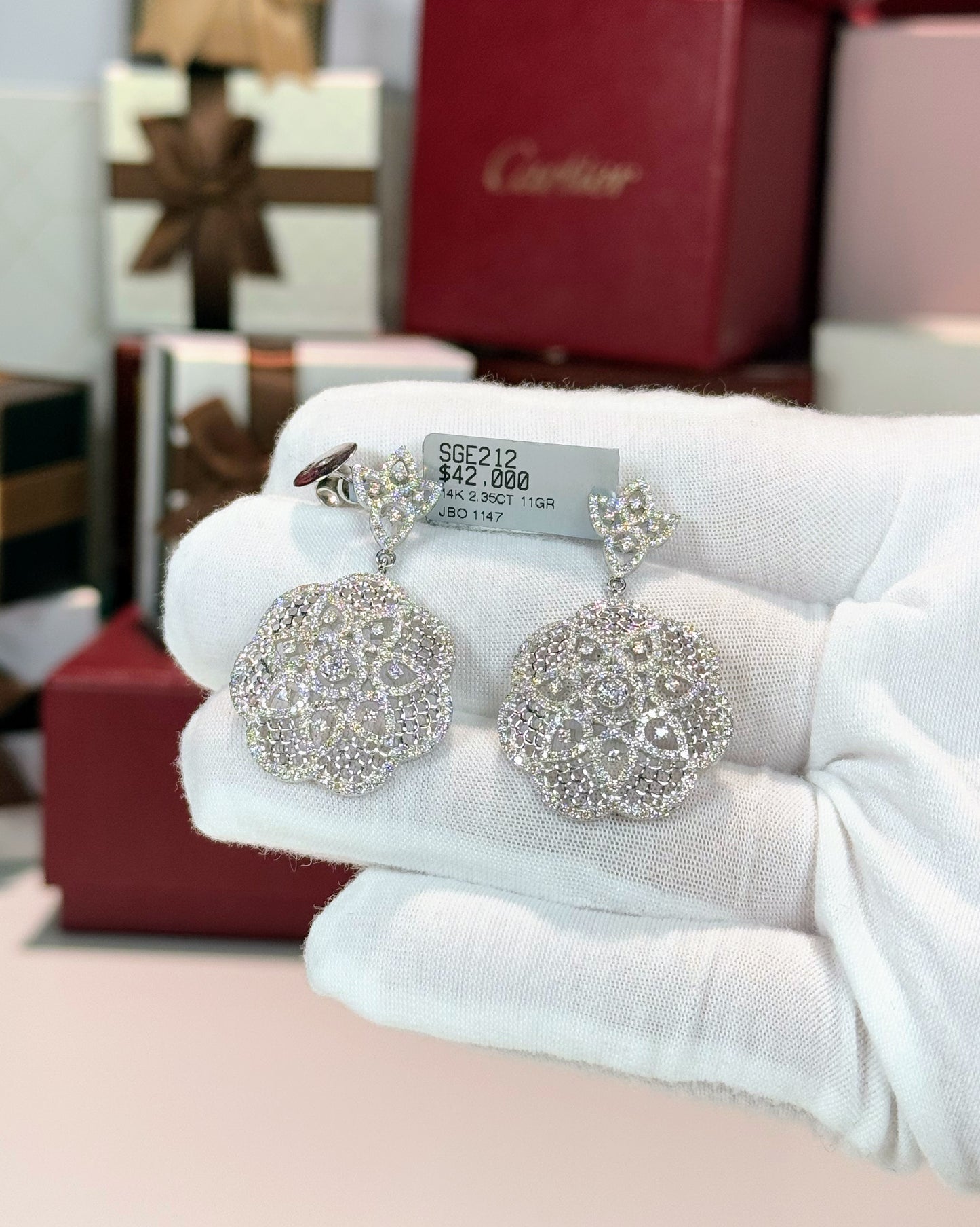 14k White Gold Flower Diamond Earrings