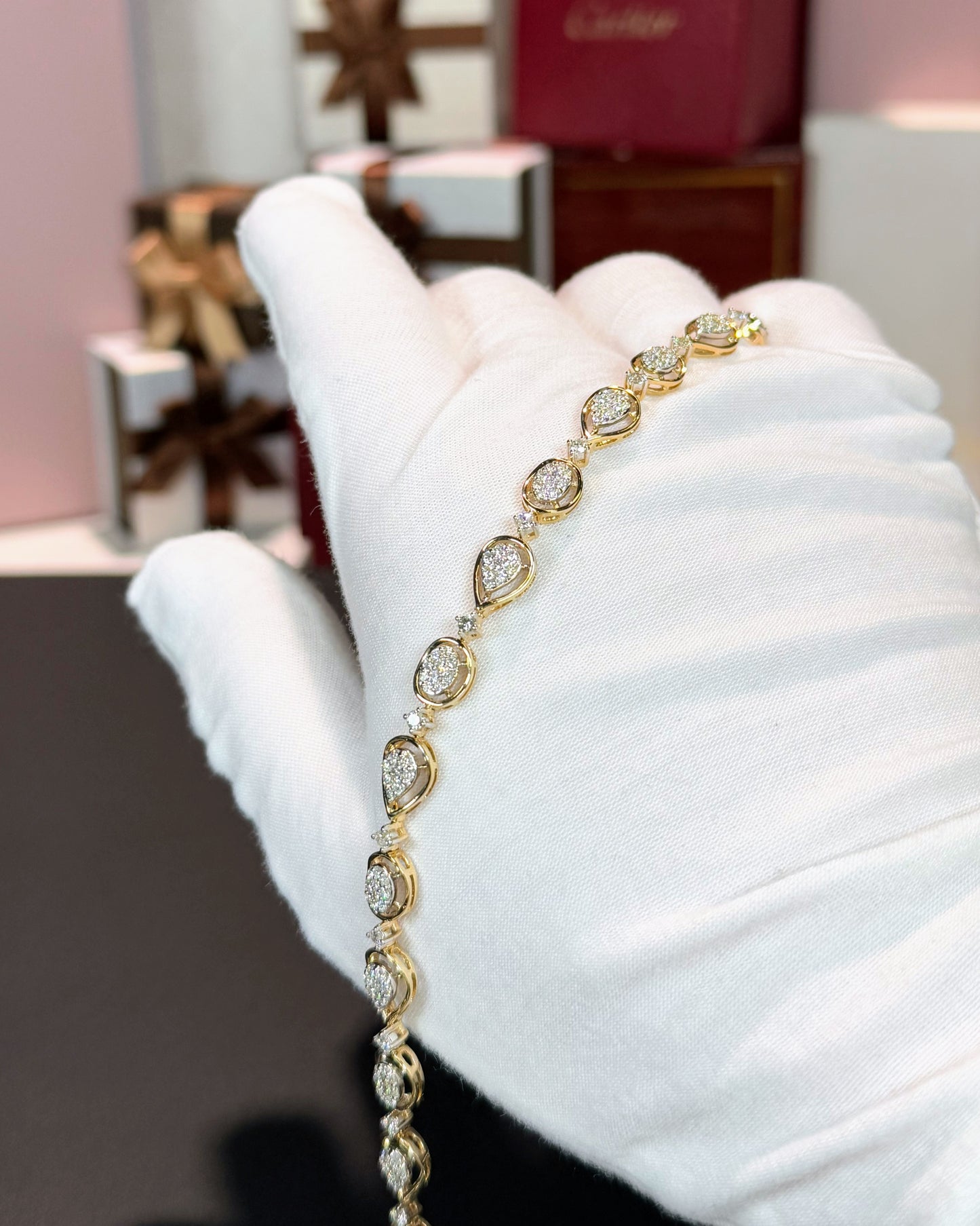 14k Yellow Gold Diamond Bracelet
