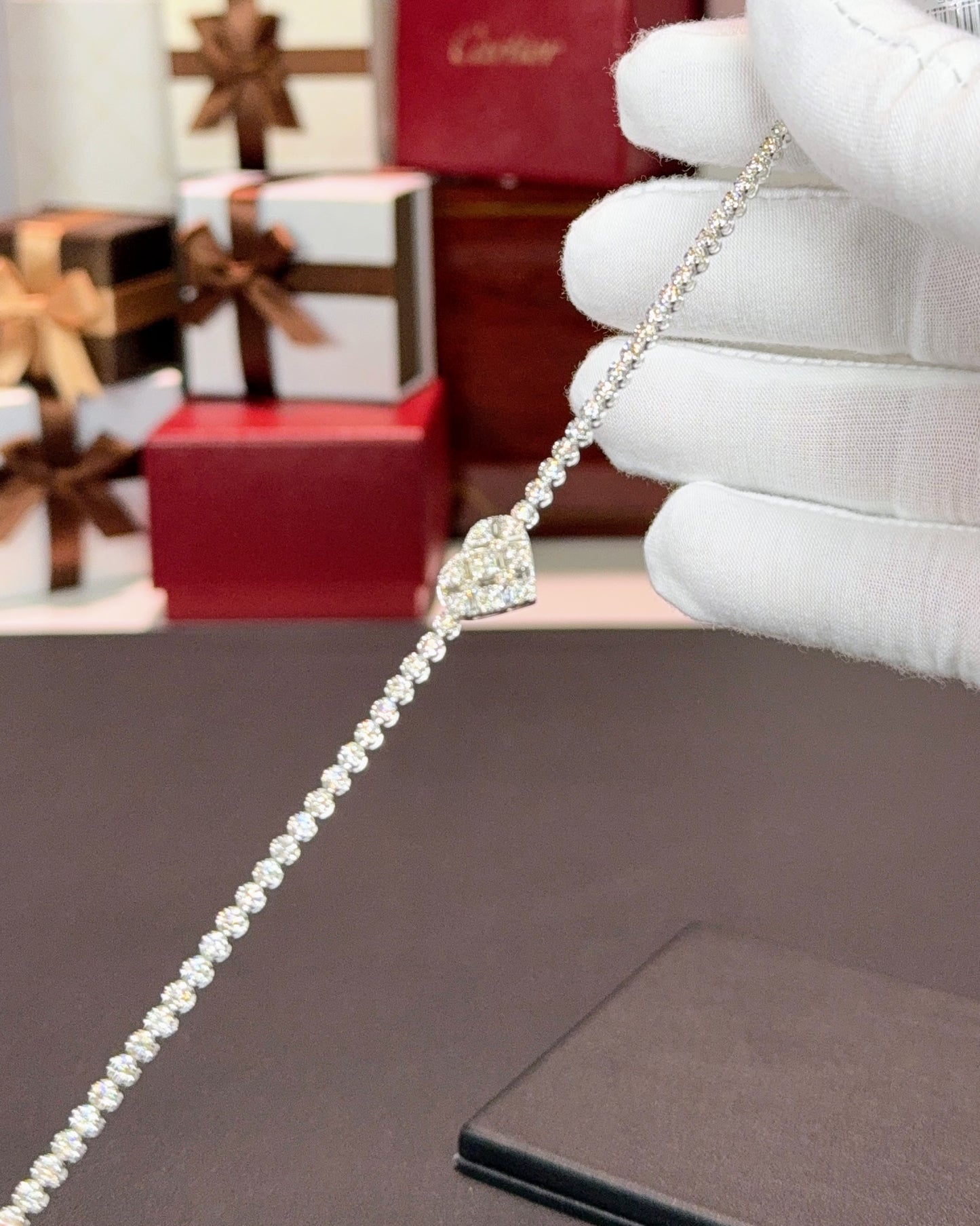 14k White Gold Diamond Heart Bracelet