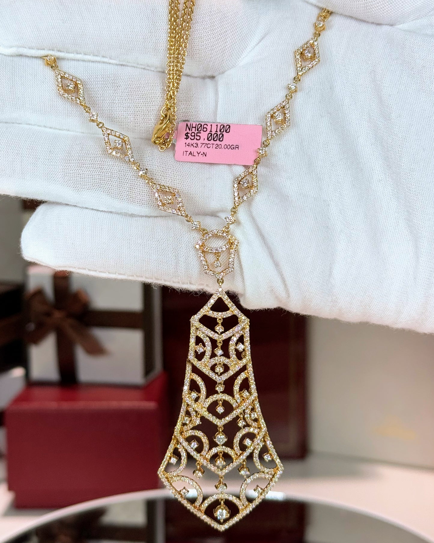 14k Yellow Gold Diamond Lavalier Necklace