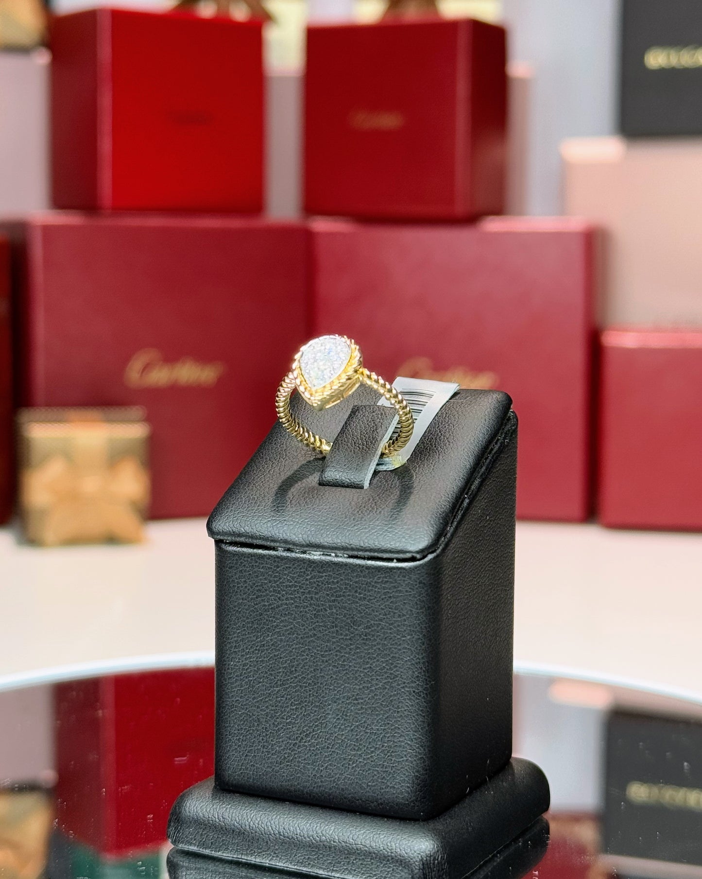 14k Yellow Gold Raindrop Cluster Rope Shank Ring