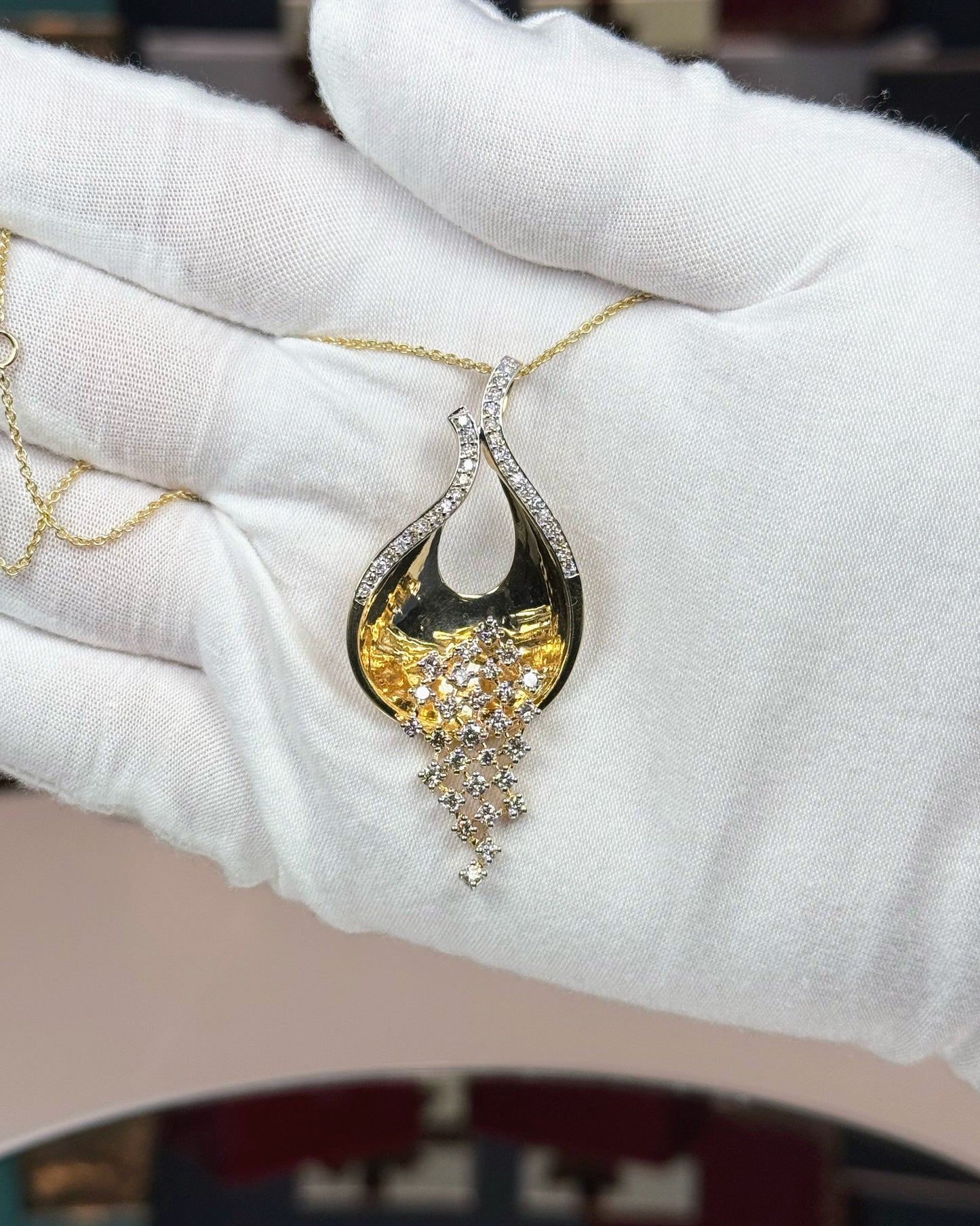 14k Yellow Gold Pendant Necklace