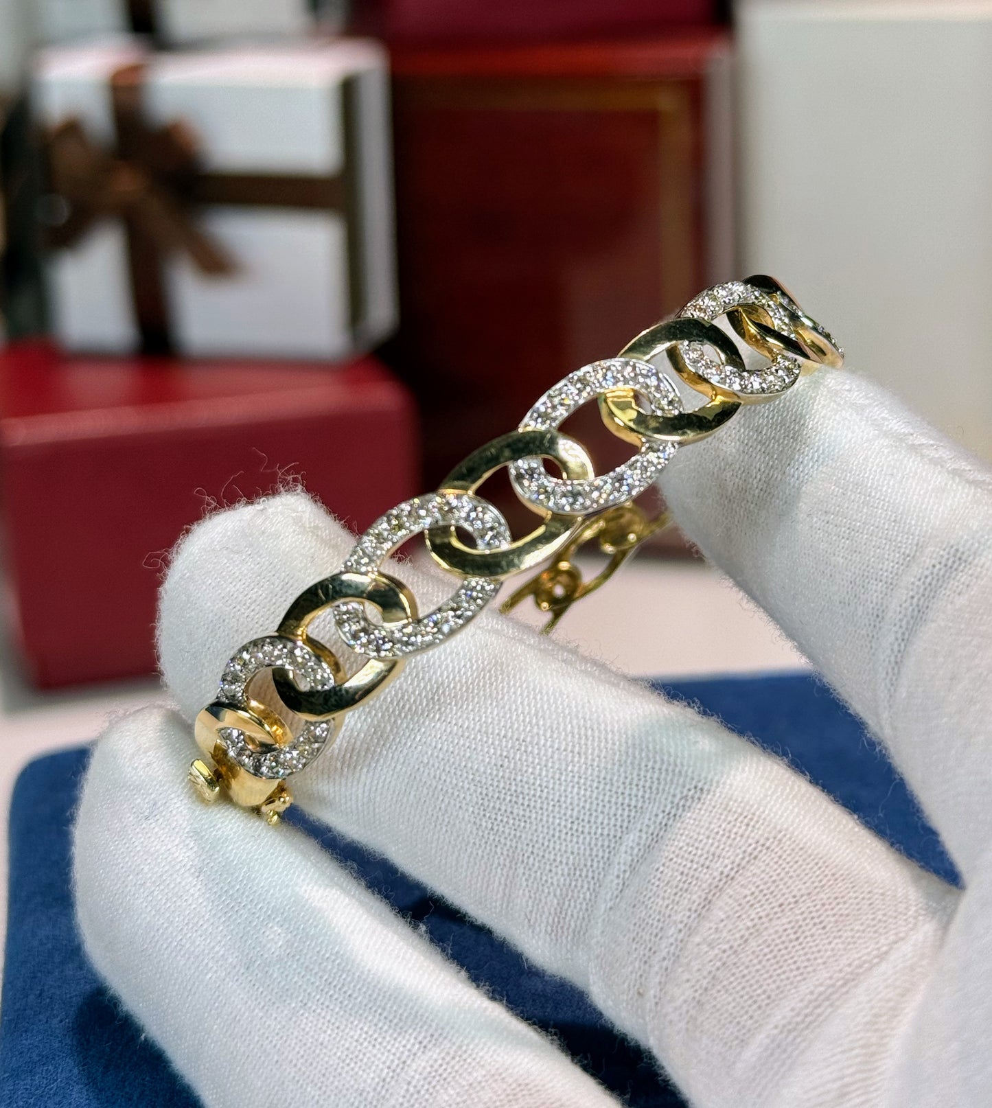 Chain Design 14k Yellow Gold Diamond Bangle
