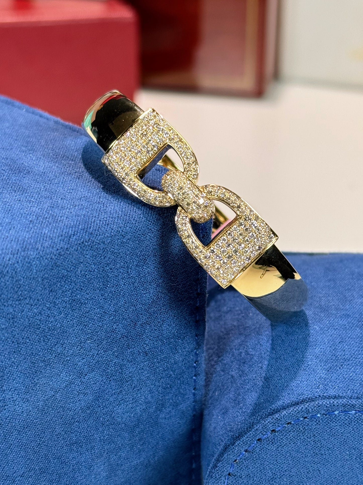 Ribbon Design 14k Yellow Gold Diamond Bangle