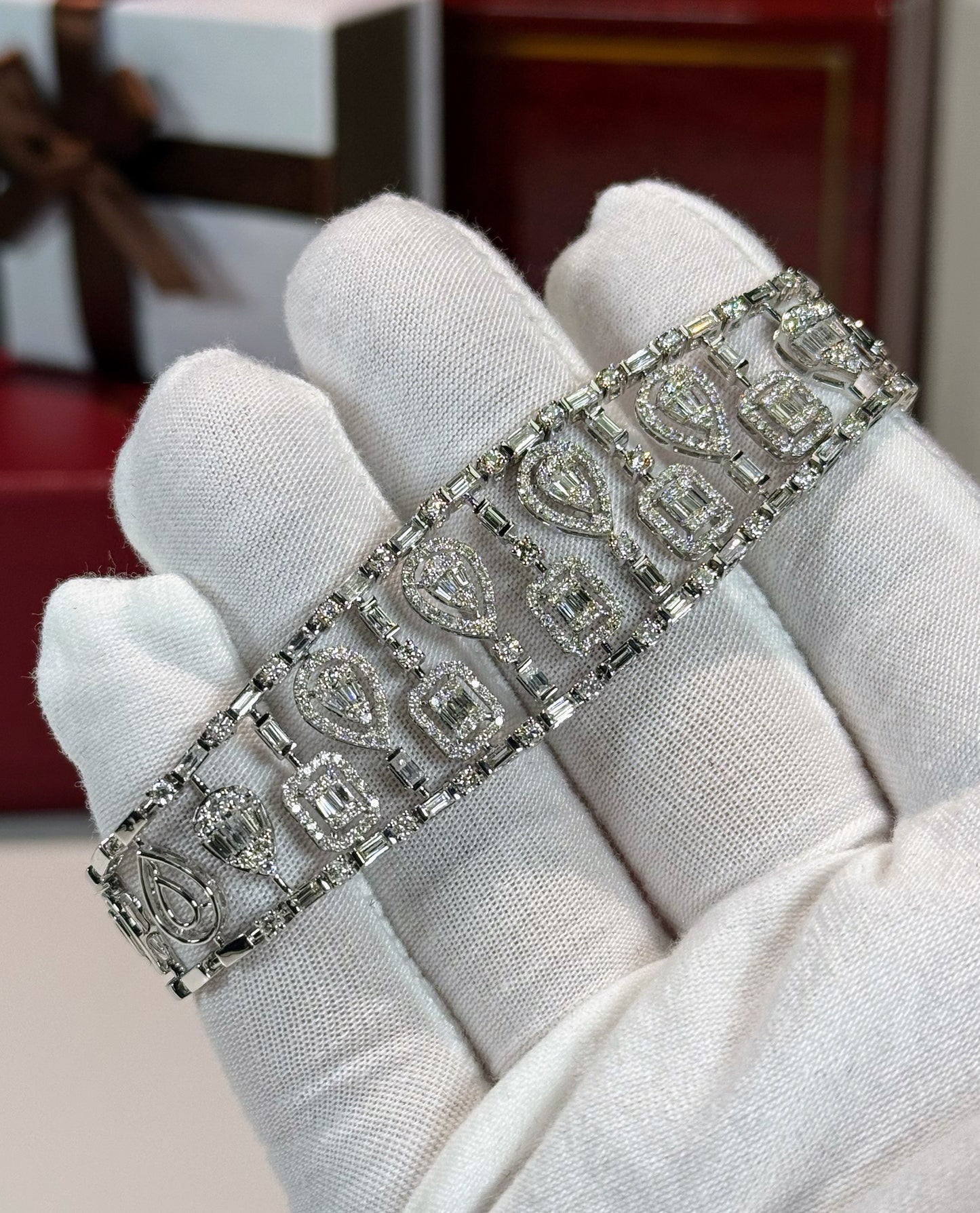 14k White Gold Diamond Bracelet