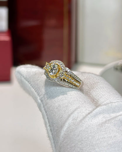 Diamond Halo 18k White Gold Ring