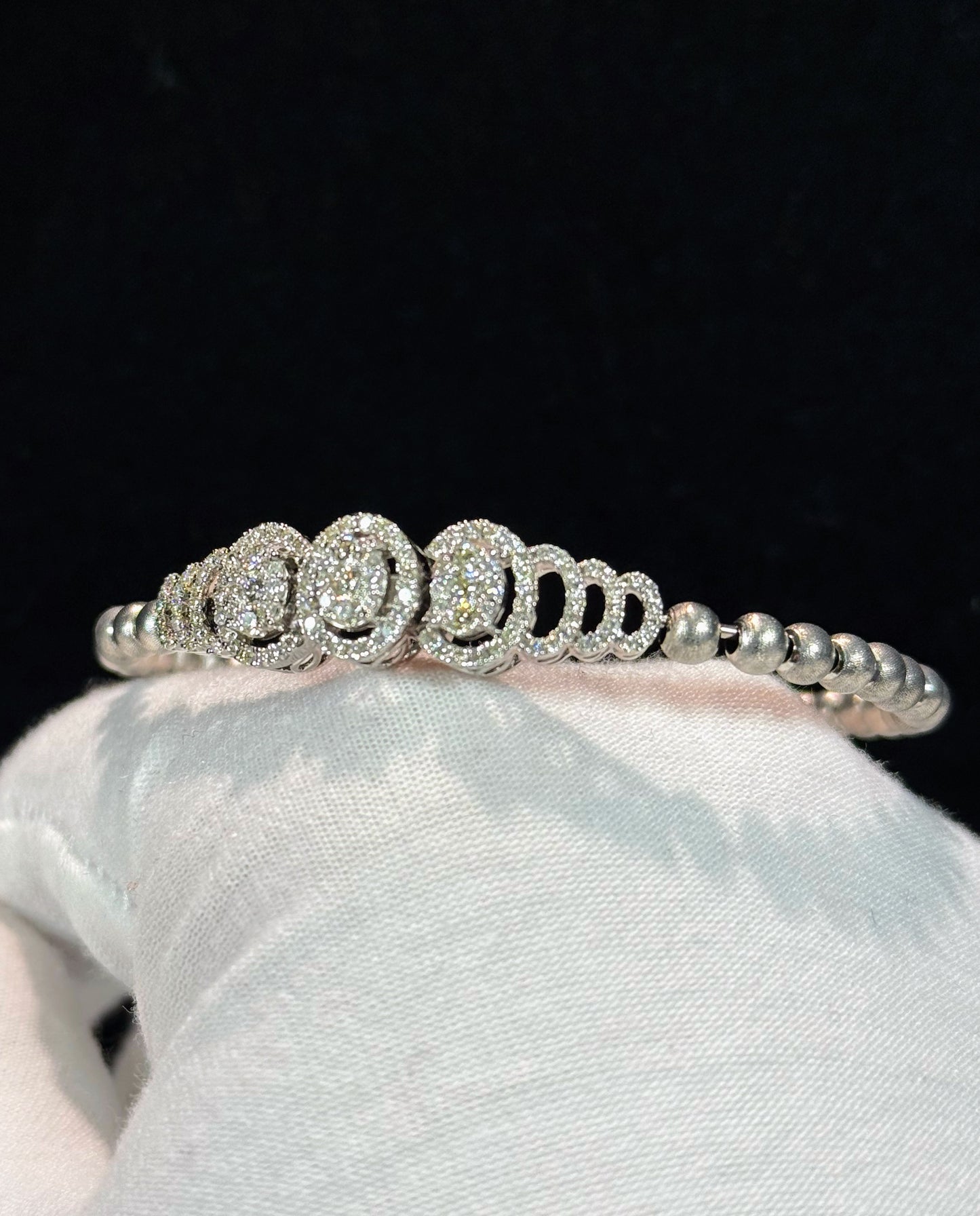Oval Halo 18k White Gold Diamond Bracelet