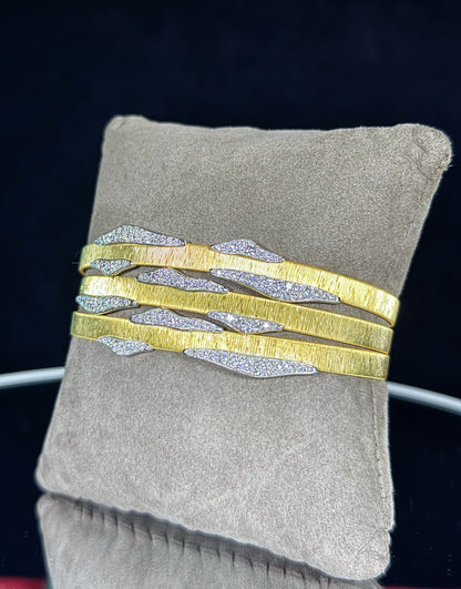 Breaking Waves 14k Yellow Gold Diamond Bracelet
