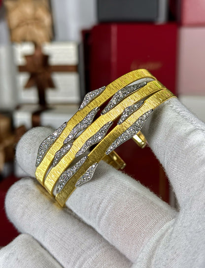 Breaking Waves 14k Yellow Gold Diamond Bracelet