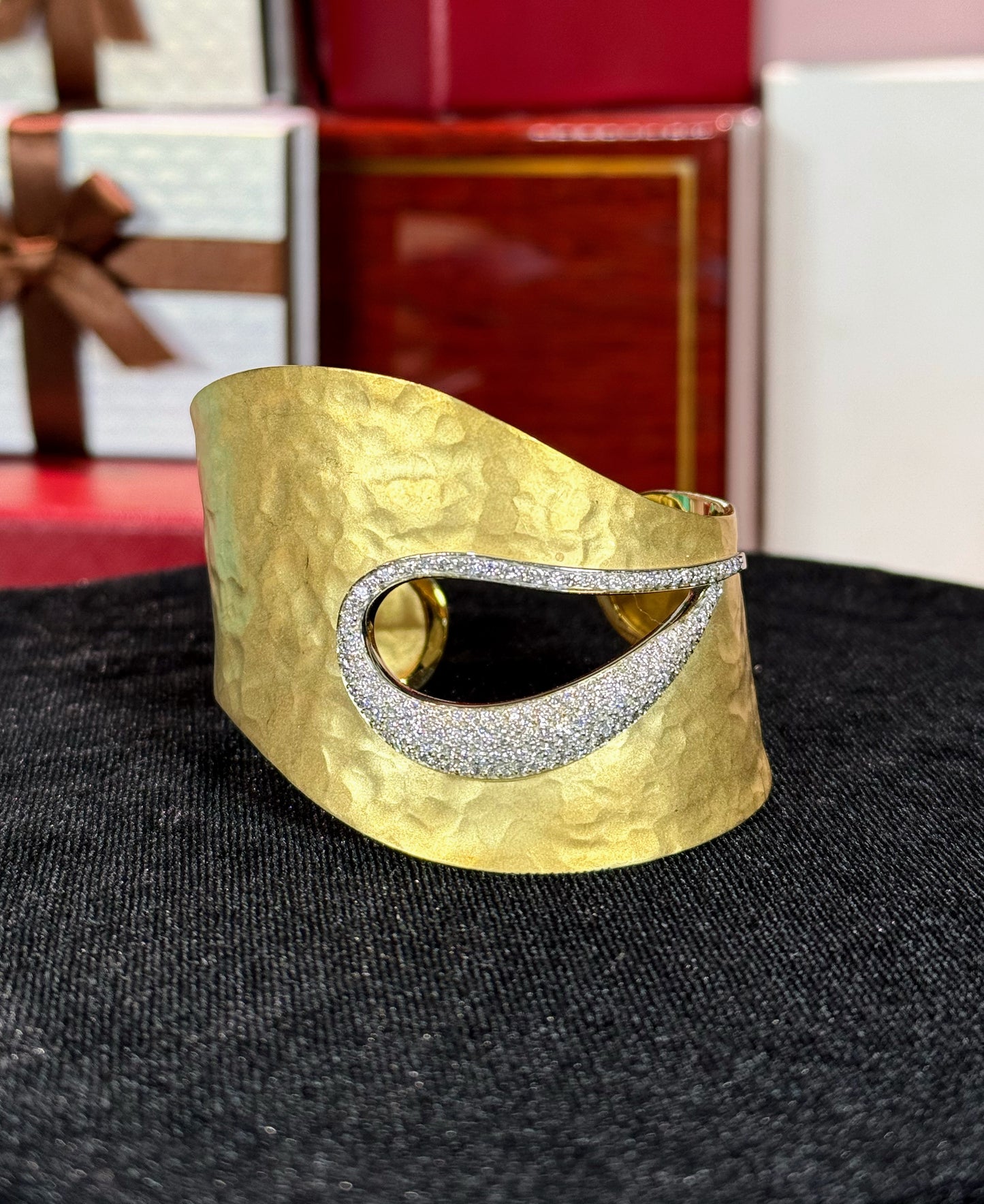 Hammered Gold Plate With Diamond 14k Yellow Gold Bangle