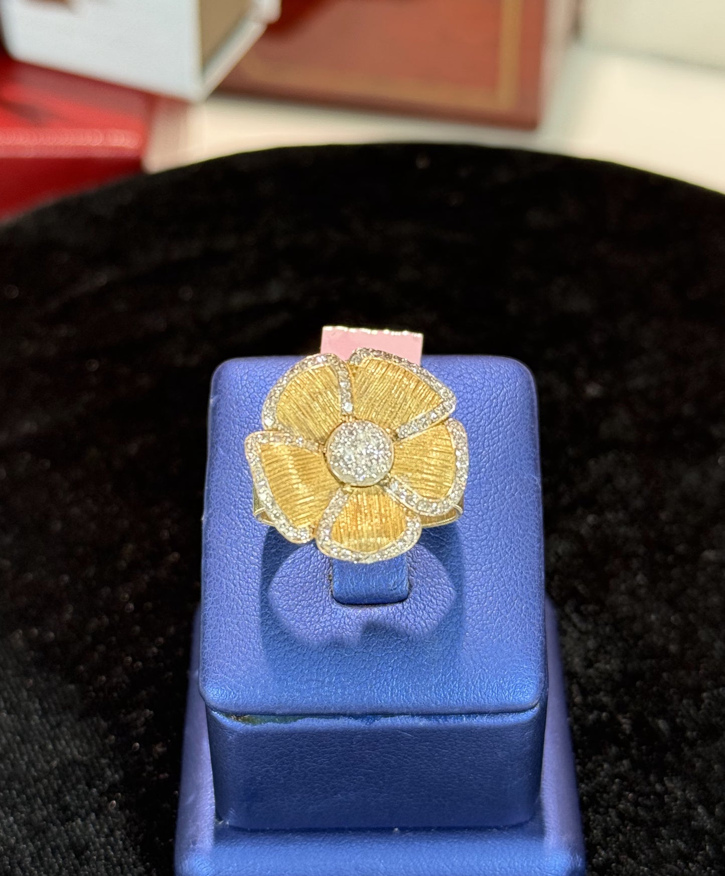 Floral 14k Yellow Gold and Diamond Ring