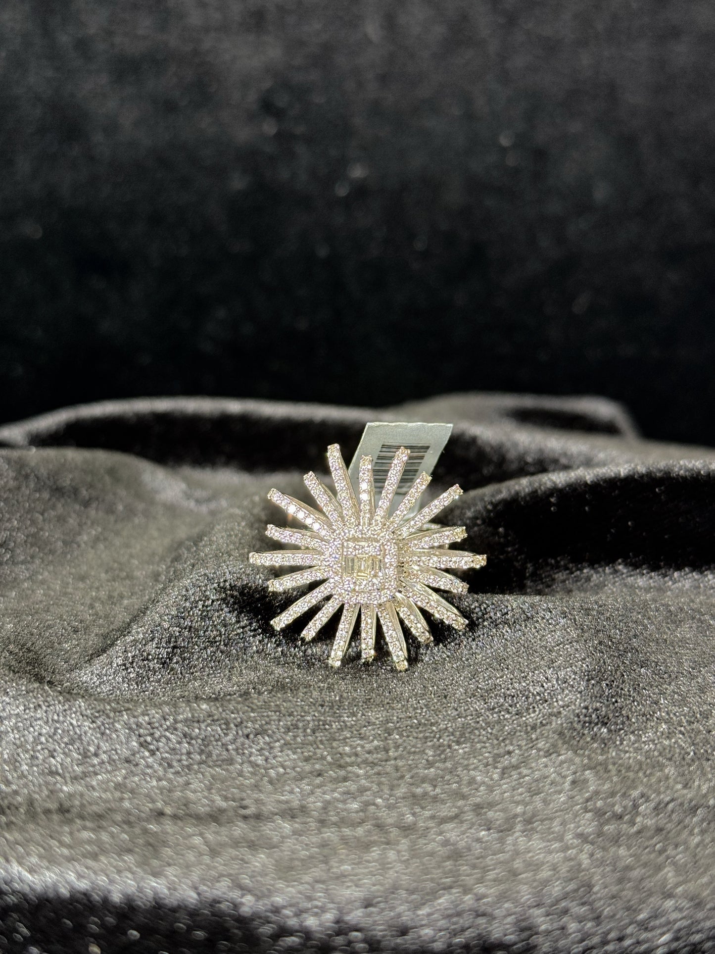 14k White Gold Dahlia Diamond Ring