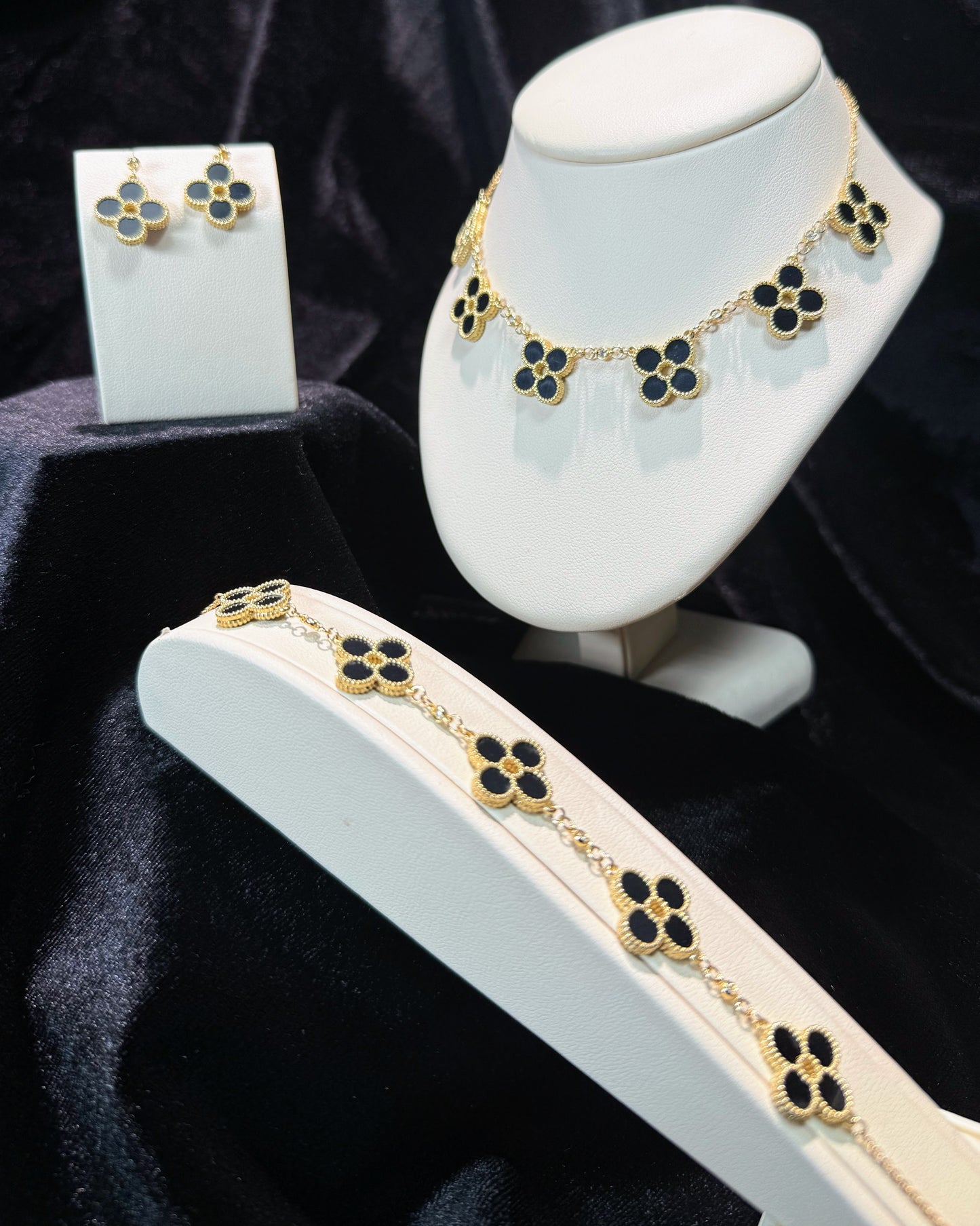 Van Cleef Inspired 14k Yellow Gold Black Onyx Four Pedals Necklace