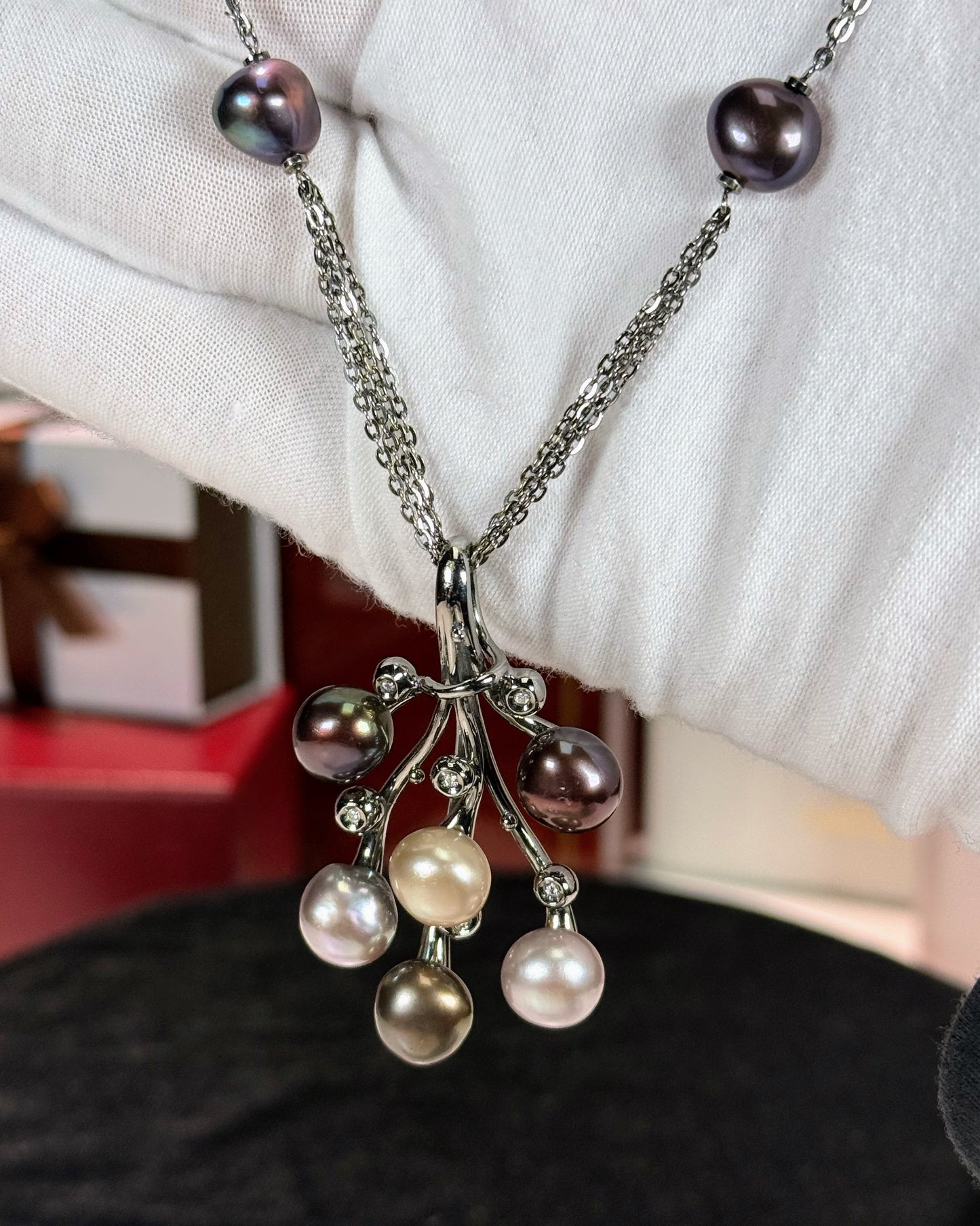 Colorful Pearl 14k White Gold Necklace