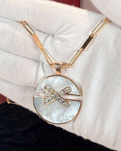 Mother of Pearl Round Purse Design 14k Yellow Gold Pendant Necklace