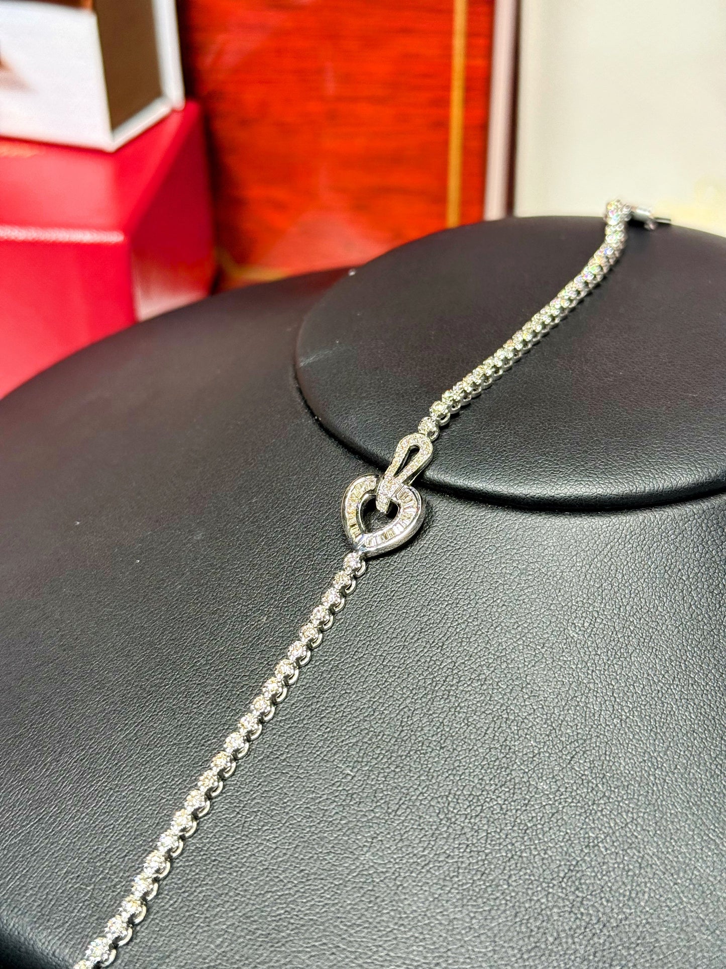 Heart Design 14k White Gold Diamond Bracelet