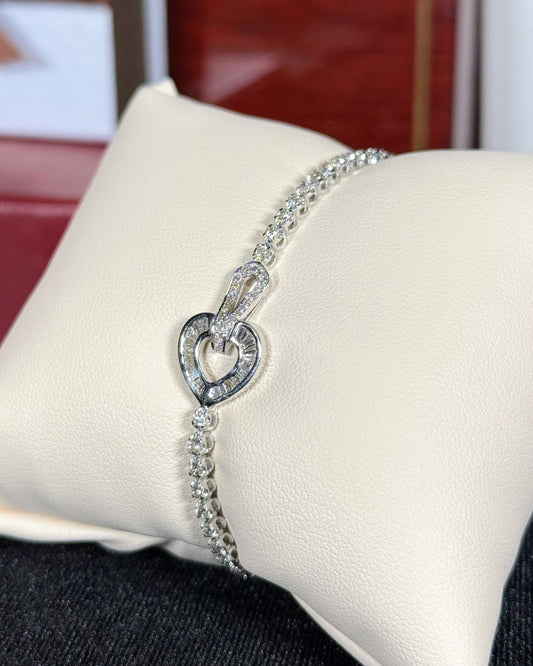 Heart Design 14k White Gold Diamond Bracelet