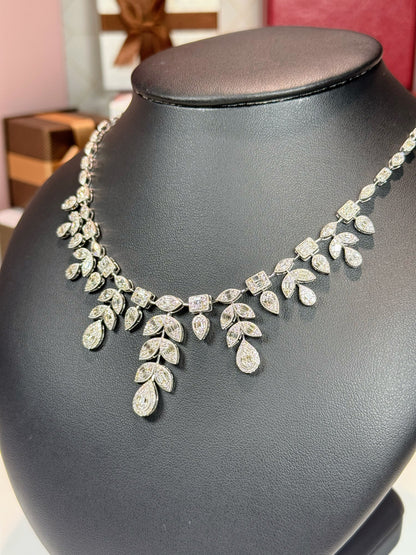 Leafy Pattern 14k White Gold Diamond Necklace