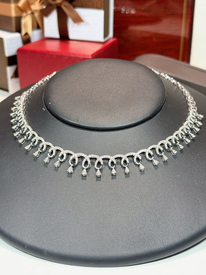 Curvy Pattern and Dangling Raindrops 14k White Gold Diamond Necklace