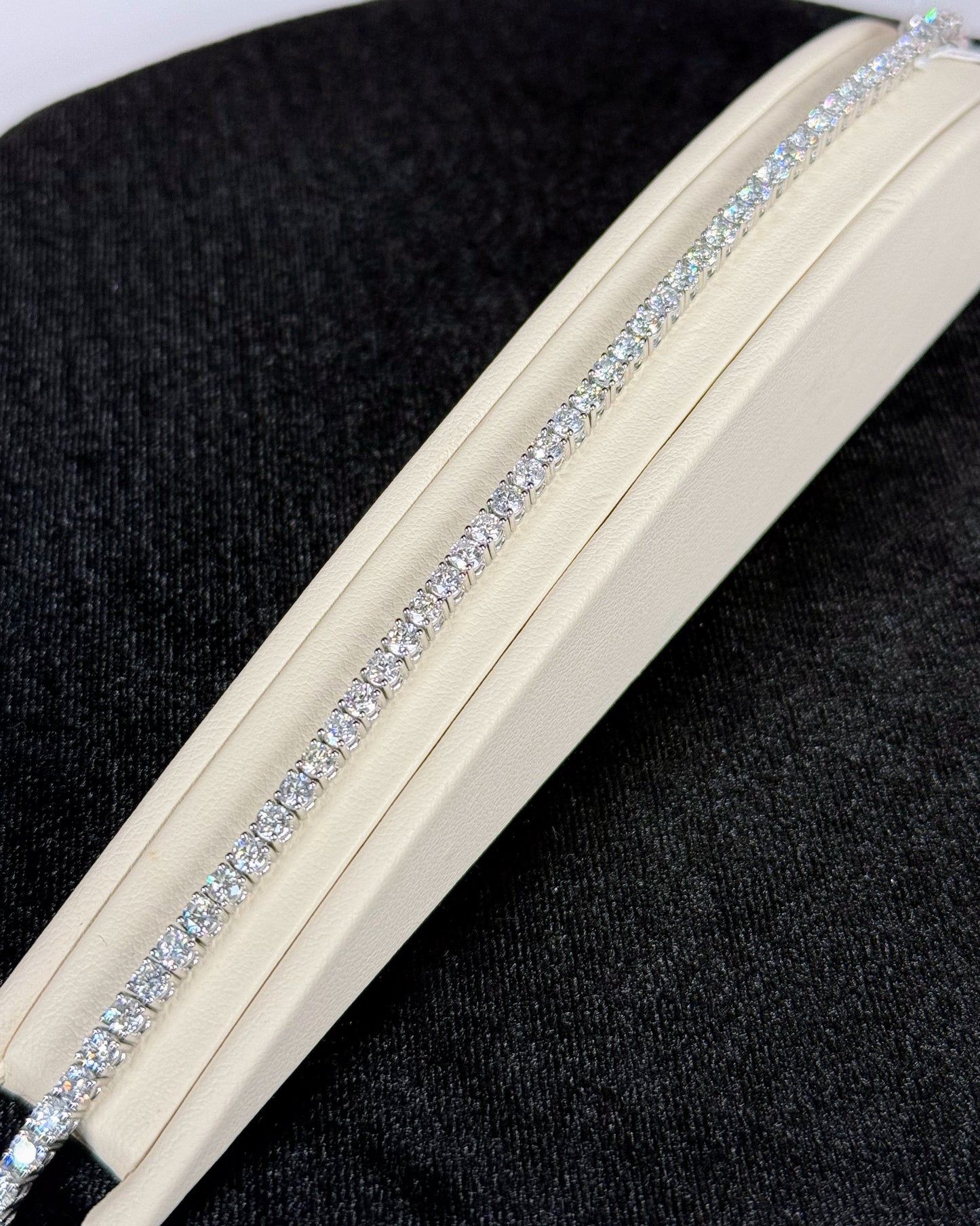 14k White Gold Diamond Tennis Bracelet
