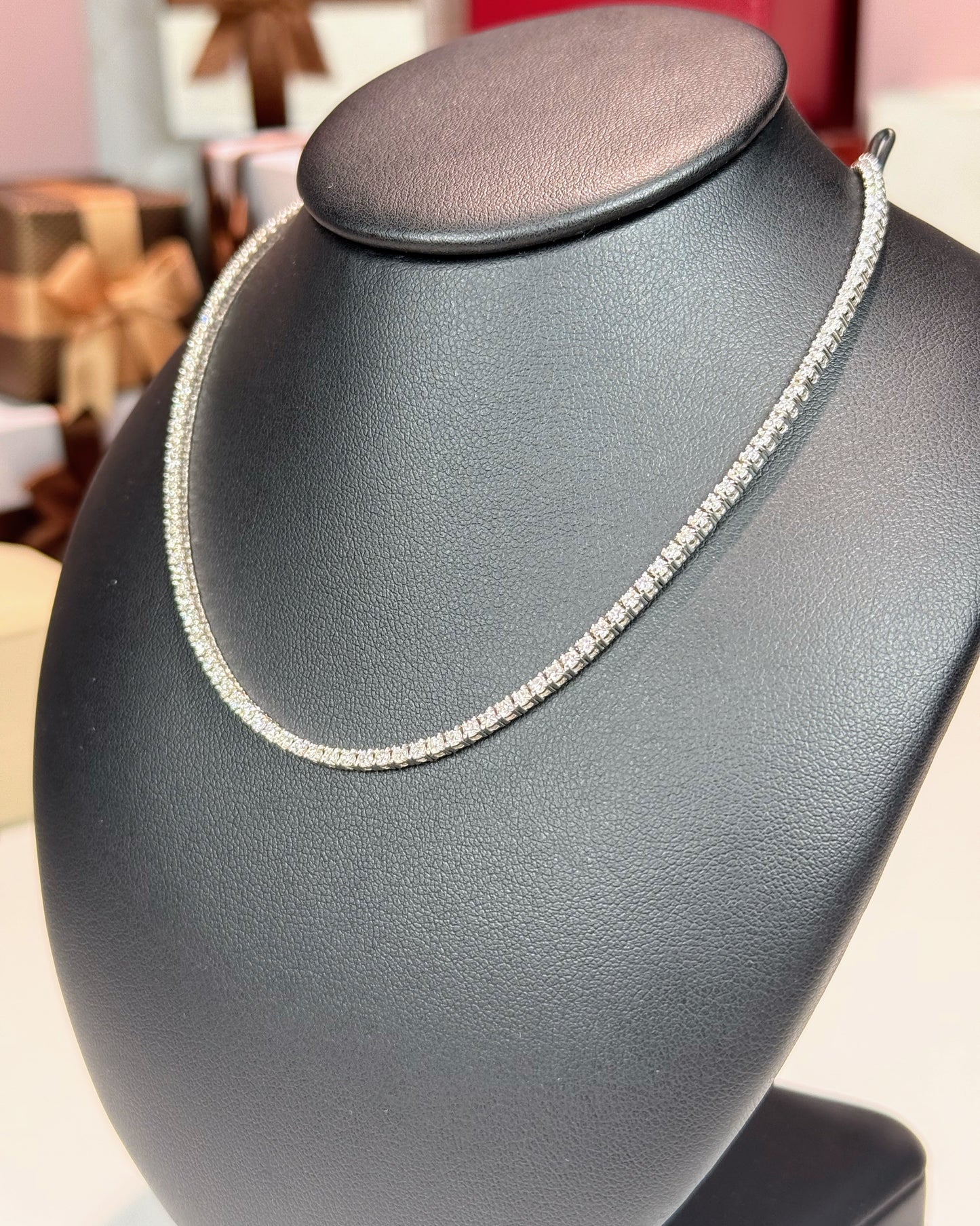 18k White Gold Diamond Tennis Necklace