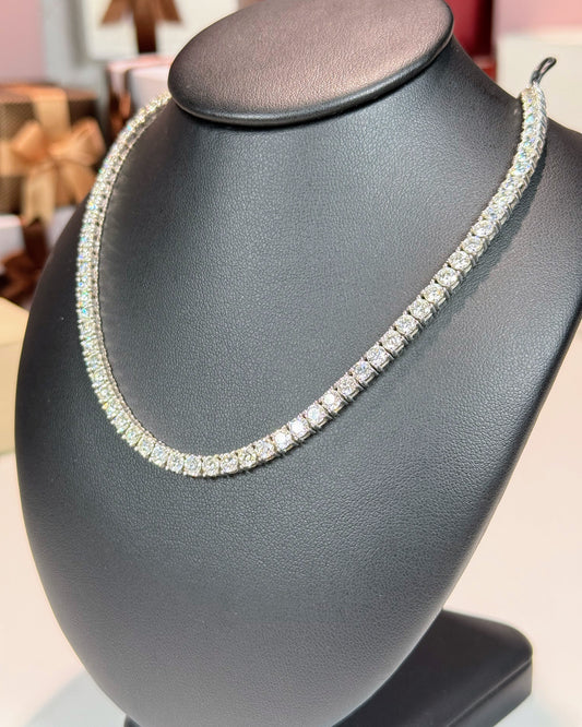 14k White Gold Diamond Tennis Necklace