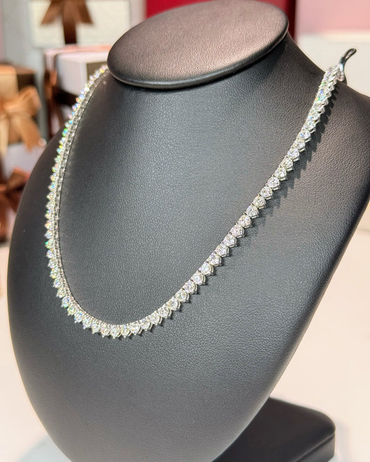 14k White Gold Diamond Tennis Necklace