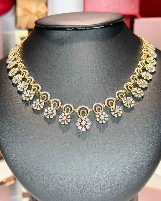 14k Yellow Gold Diamond Floral Necklace