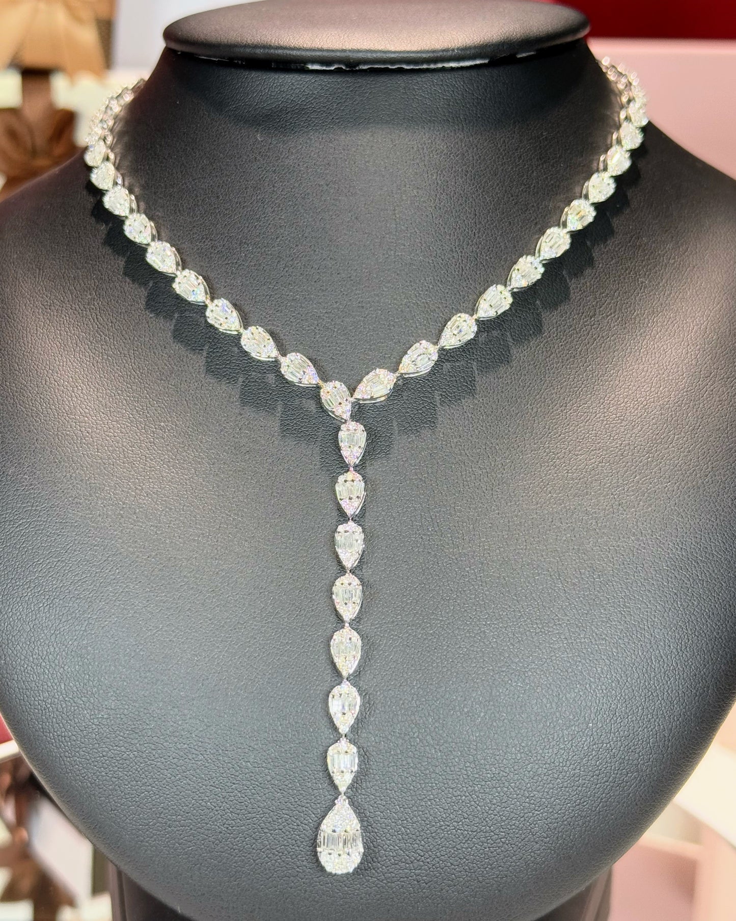 14k White Gold Diamond Pear Lariat Necklace
