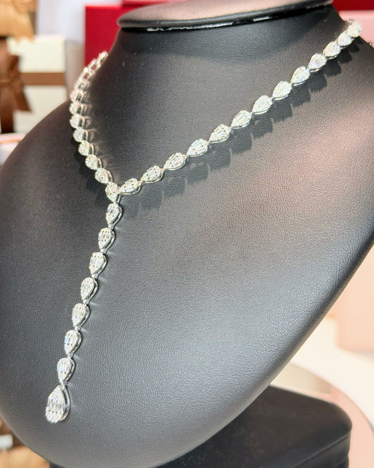 14k White Gold Diamond Pear Lariat Necklace