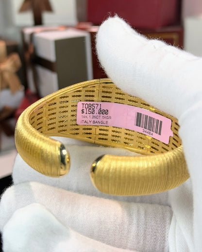 North Star Diamond 14k Yellow Gold Bangle