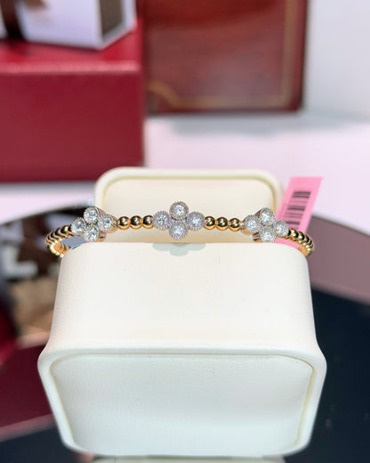14k Yellow Gold Diamond Clover Bangle