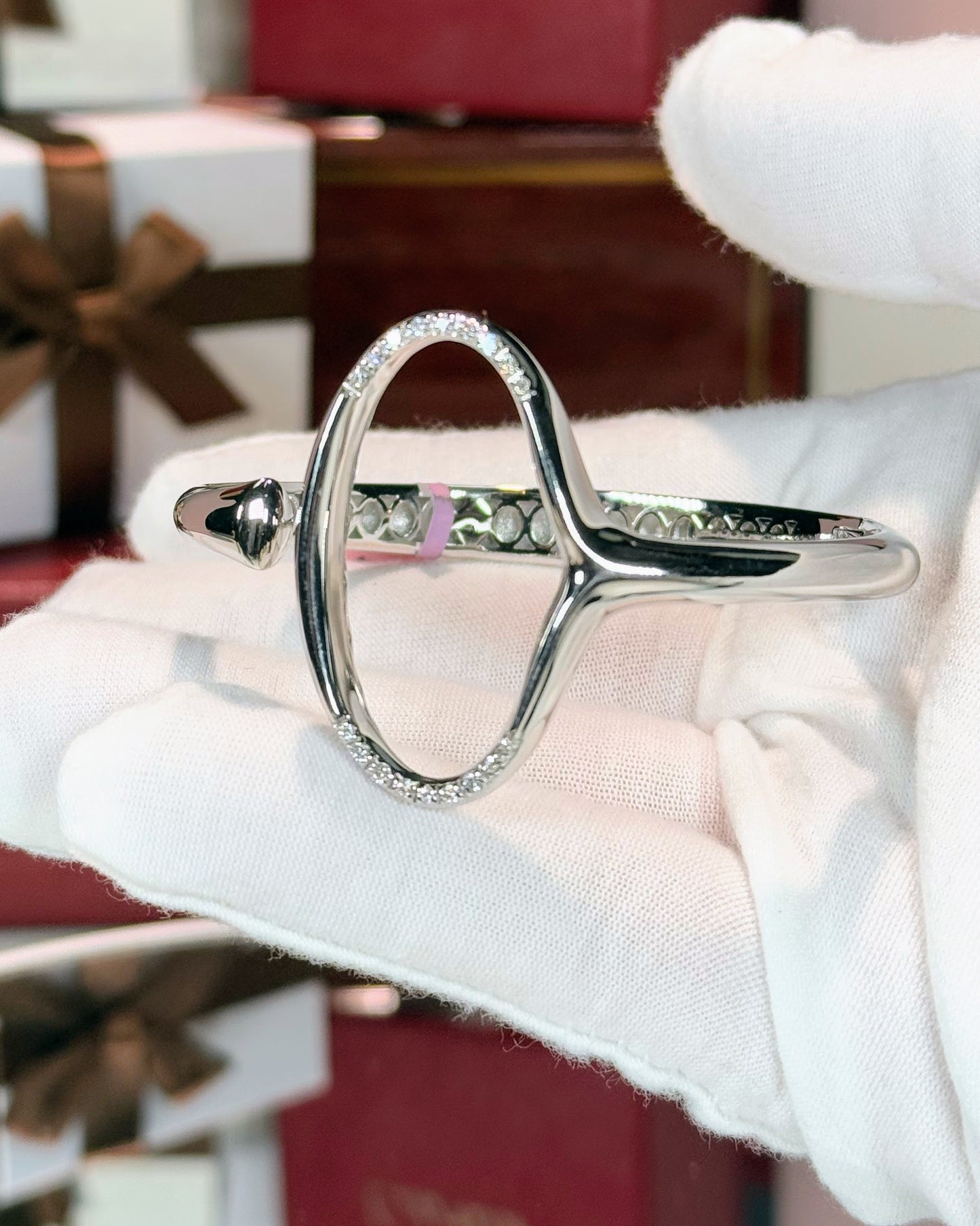 "0" Design Open Cuff 14k White Gold Diamond Bangle