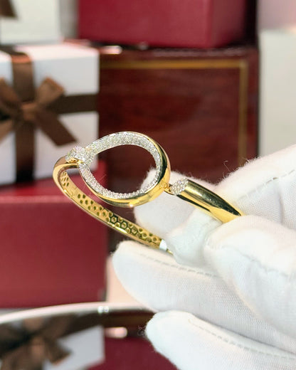 14k Yellow Gold Diamond Bangle