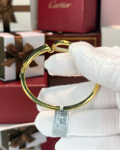 14k Yellow Gold Diamond Bangle