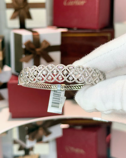 14k White Gold Diamond Bangle Bracelet