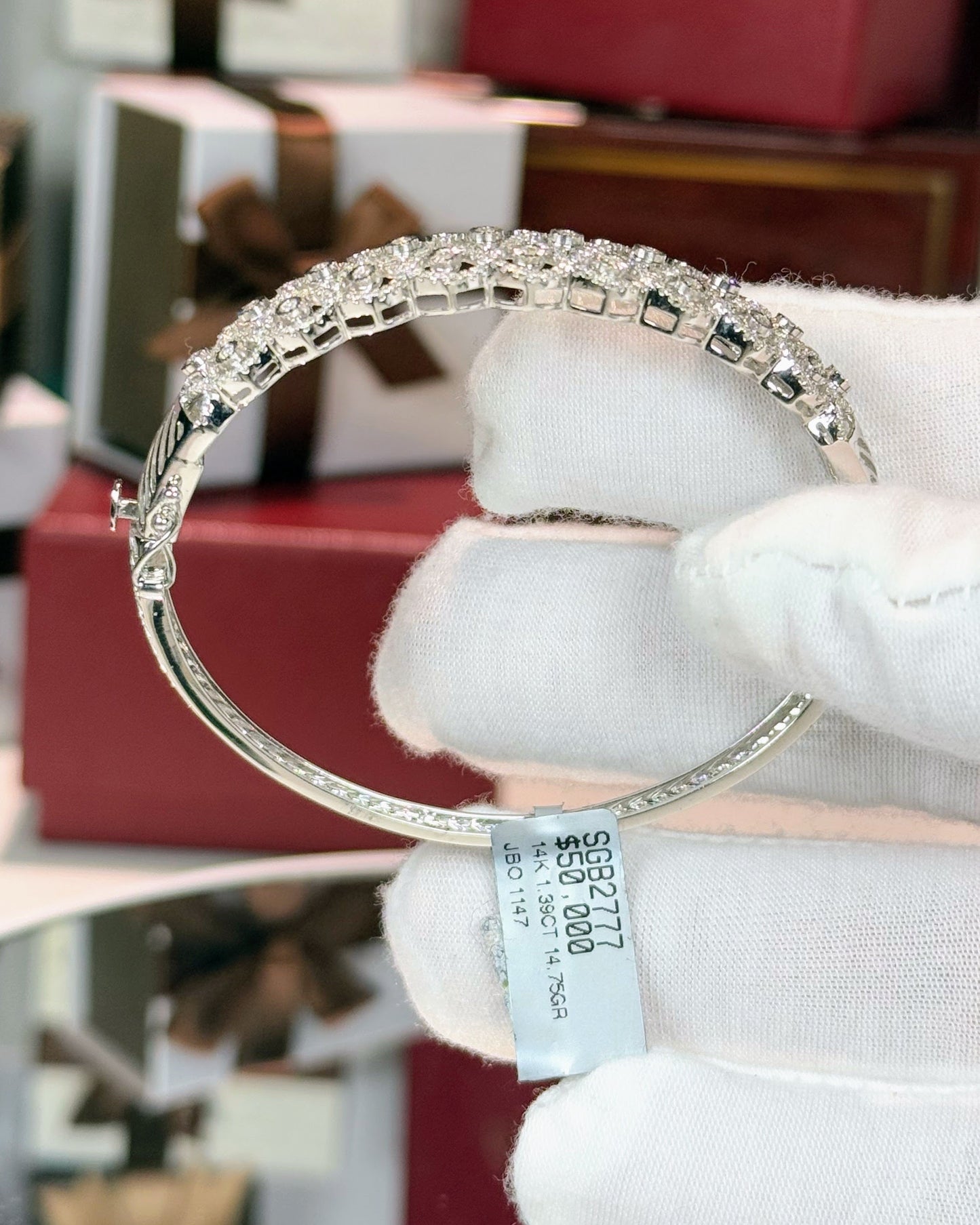14k White Gold Diamond Bangle Bracelet
