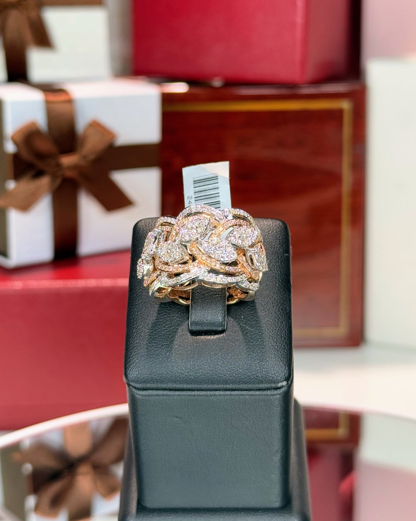 Laurel Wreath Design 14k Rose Gold Diamond Ring